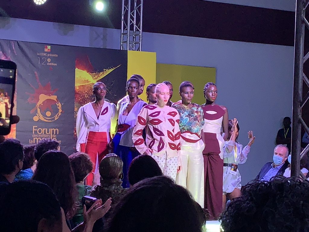 Afrikanische Mode für die Laufstege der Welt. Die Mode-Designschule von Yaoundé